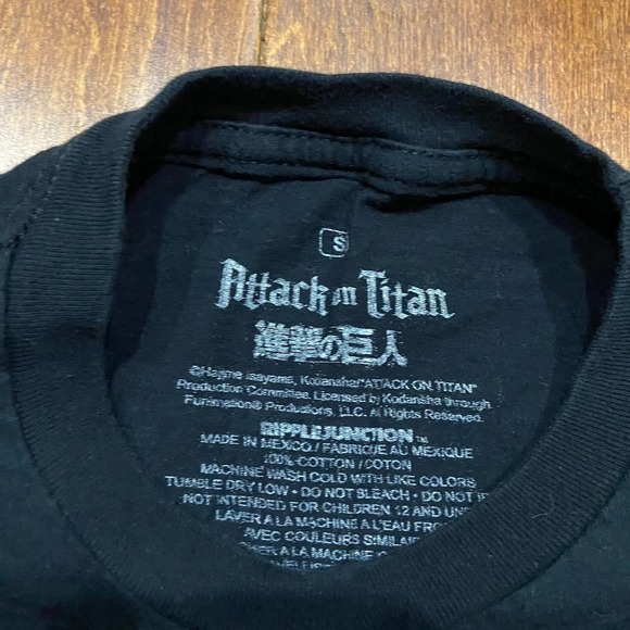 Attack On Titan Anime Character Design Black T-Shirt Men's Size Small - Picture 7 of 8